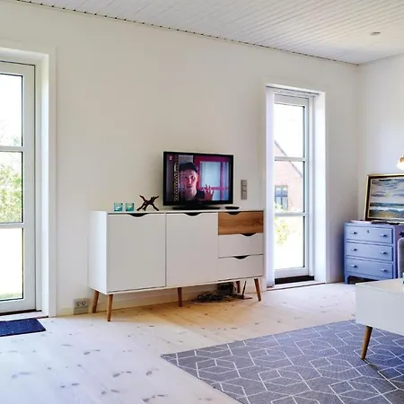 2 Bedroom In *